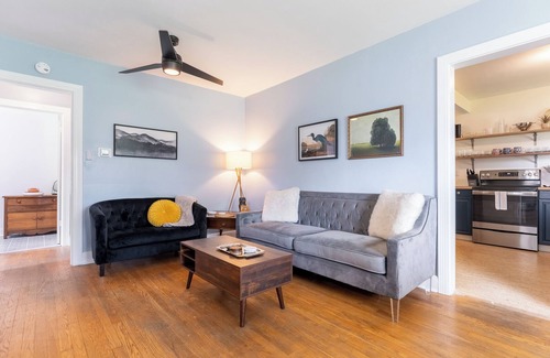 Greenwood House | Cozy Cottage | Fenced yard | Fire Pit