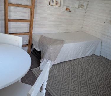 Rovaniemi Ski Chalet | Cozy Cottage - Free WIFI and Parking