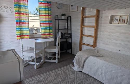 Rovaniemi Ski Chalet | Cozy Cottage - Free WIFI and Parking