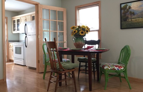 Manhattan House | Cozy Cottage, Fully Furnished, Quiet Downtown Neighborhood