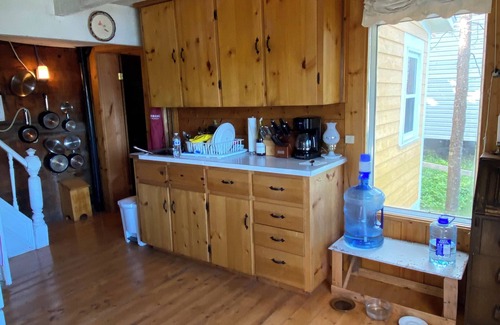 Woody Point House | Cozy cottage in the heart of Woody Point with ocean views of Gros Morne!