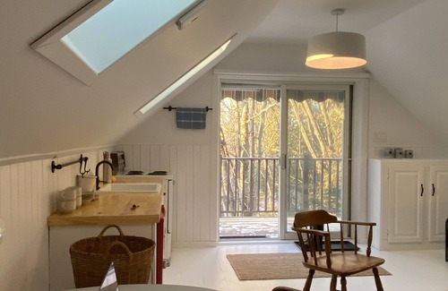 Sutton Ski Chalet | Cozy cottage life on a quiet road between the village and Mont Sutton 🎿🚴‍♂️🌟