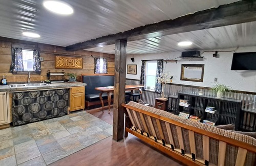Athens Cottage | Cozy cottage located on 133 acres.