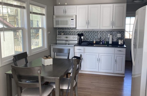 Vermilion Cottage | Cozy Cottage near Lake Erie 3 min drive