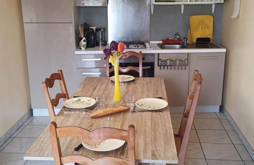 La Chabanne Cottage | Cozy Cottage Near Mountain Activities with WiFi, BBQ, and Family Amenities