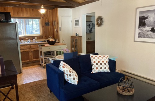 Nevada City Cottage | Cozy Cottage Near Scotts Flat Lake