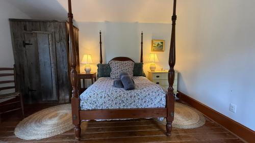 Marshall House | Cozy Cottage With Firepit, Wineries, Horses