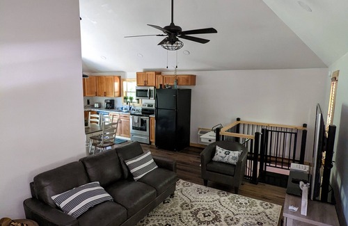Perrysville Cabin | Cozy cottage with hot tub. Relax and enjoy family time and nature.