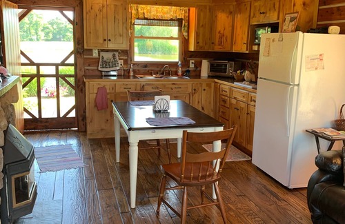 Orleans Cabin | Cozy Country Cabin quiet country retreat