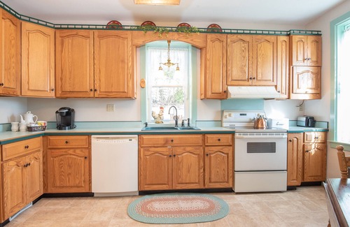 Biglerville House | Cozy Cow | 4 Bed, 2 Bath
