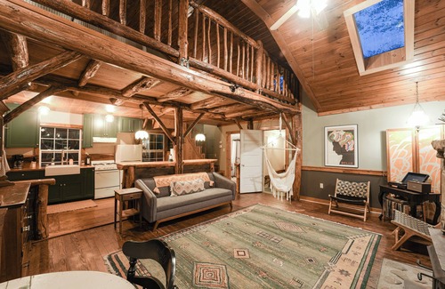 Rector Cabin | Cozy Creekside Cabin + Walking Trails, AC, Wifi