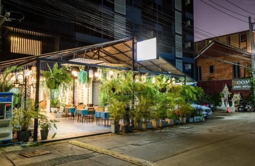 Chang Phueak House | Cozy Deluxe Double | Style Meets Comfort