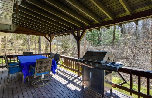 DuBois House | Cozy DuBois Home with Deck about 8 Mi to Treasure Lake!