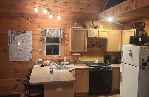 Altmar Cabin | Cozy Family Cabin, hot tub, fishing, hiking, ATV, snowmobiling, read a book