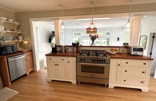 Bellport House | Cozy Family-Friendly Beach Retreat with Pool