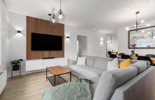 Hafnarfjordur House | Cozy Family Holiday Home