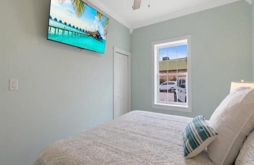 Sebastian Apartment | Cozy first floor waterside condo