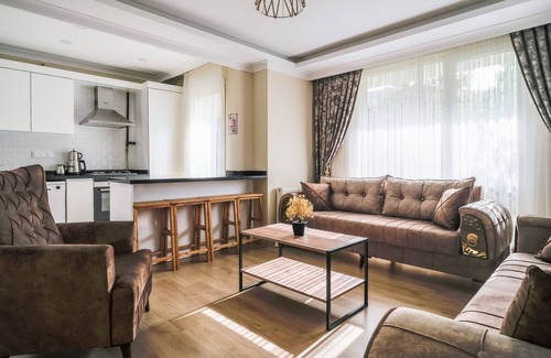 Bakırkoy Apartment | Cozy Flat 10 min to Aqua Florya Mall in Bakirkoy
