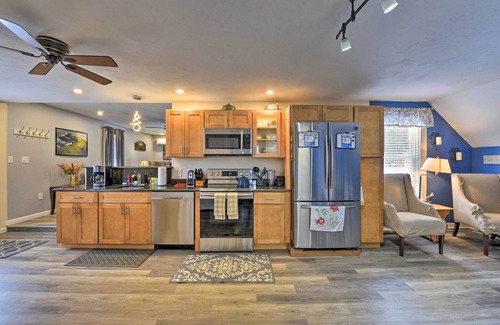 Leominster Apartment | Cozy Getaway - 10 Miles to Mount Wachusett Skiing!