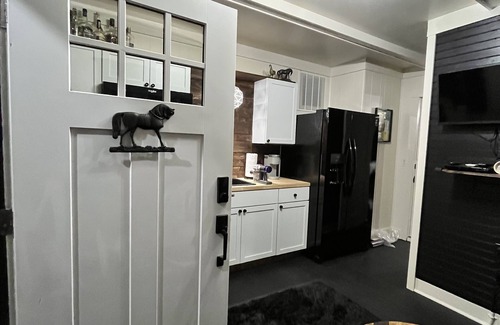 Bardstown Apartment | Cozy Getaway at Stone Horse