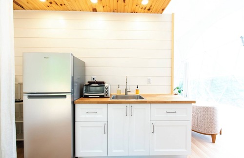 Sinks Grove Cabin | Cozy Glamping Dome on the Greenbrier River