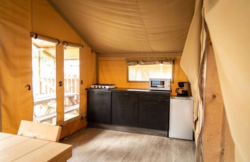 Bournoufay Apartment | Cozy Glamping Tent in Ardennes