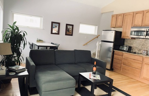 Hale House | Cozy Guest Suite close to downtown and pet friendly!