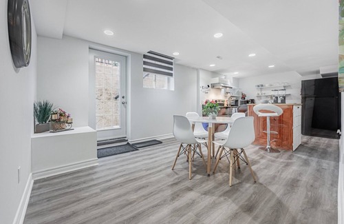 Whitby Apartment | Cozy Haven Retreat 2 Bed Basement