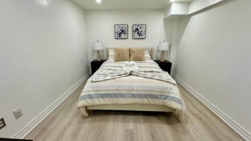 Erin Mills Apartment | Cozy Hidden Gem, Stylish 2BR with Sofa Bed