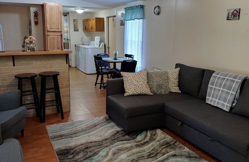 Salem House | Cozy Hideaway, Country Living Rentals Tanyard, LLC