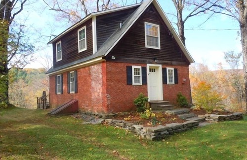 Windsor Cottage | Cozy Historic Hilltop Cottage with Mount Ascutney View