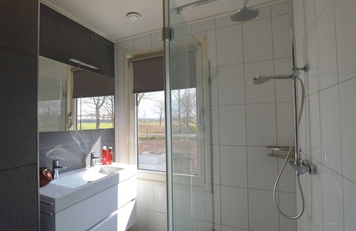 Nistelrode House | Cozy Holiday Home in Nistelrode with Garden