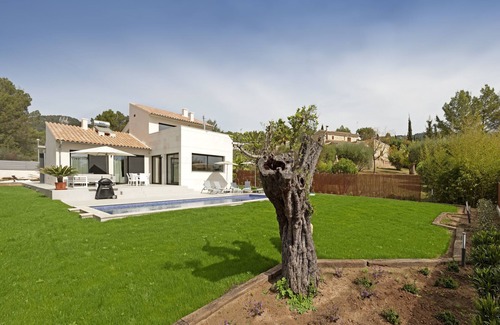 Crestatx Villa | COZY HOLIDAY VILLA IN THE HEART OF MALLORCA