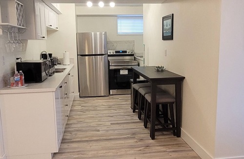 Amherstview Apartment | Cozy Home Away from Home
