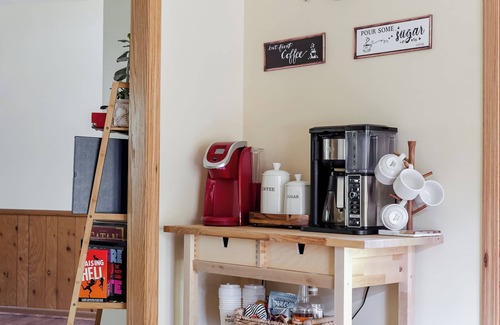 Wisconsin Dells House | Cozy Home Away From Home In Dells