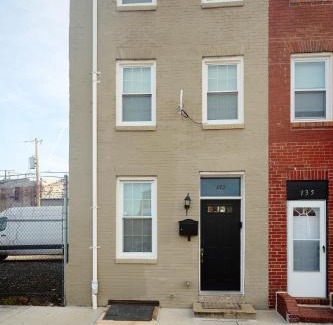 Downtown Baltimore Apartment | Cozy Home Close to Inner Harbor