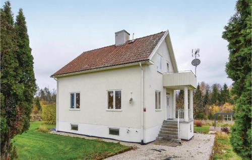 Asensbruk House | Cozy Home In Åsensbruk With Kitchen