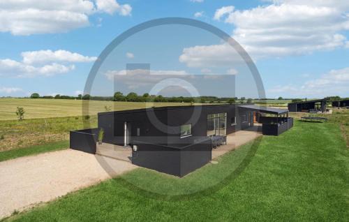 Hvidbjerg Strand House | Cozy Home In Børkop With Sauna