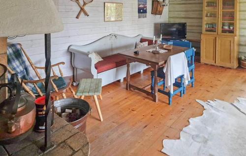 Norrfors House | Cozy Home In Bjurholm With Sauna