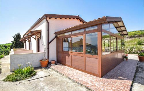 Caccamo House | Cozy Home In Caccamo With Kitchenette