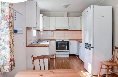 Lango House | Cozy home in Karlskrona with kitchen