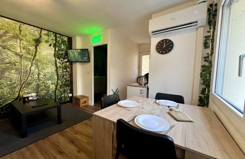 Liberation House | Cozy Home in Le Mans near Historic Center