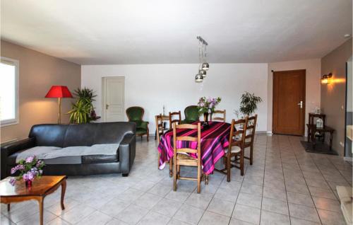 Malataverne House | Cozy Home In Malataverne