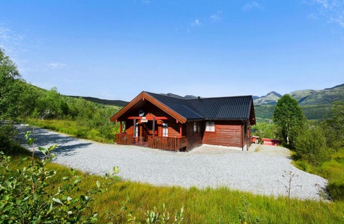 Kvam House | Cozy Home In Norheimsund With Sauna