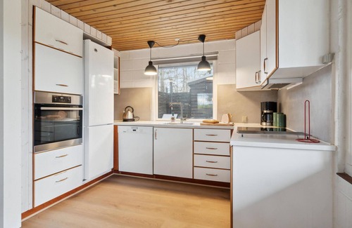 Sillerslev House | Cozy home in øster assels with sauna