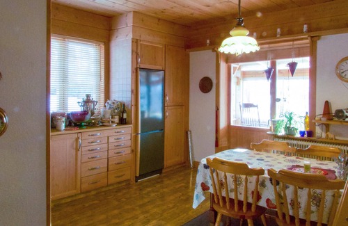 Vindeln Municipality House | Cozy home in Storsävarträsk with sauna