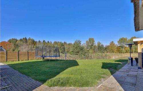 Tiendeveen House | Cozy Home In Tiendeveen With Wifi