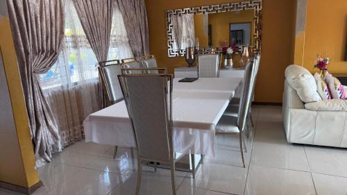 Empangeni House | cozy home in traquil area