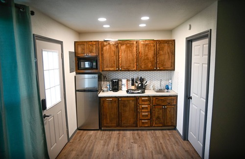 Hatfield Apartment | Cozy Home|Mountain Views|Fire Pit and Tranquility