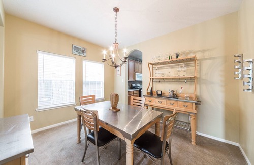 Pearland House | Cozy Home near Houston Medical Center, NRG Stadium and Galleria
